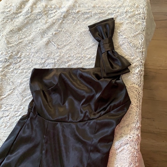 Dress - Picture 6 of 6